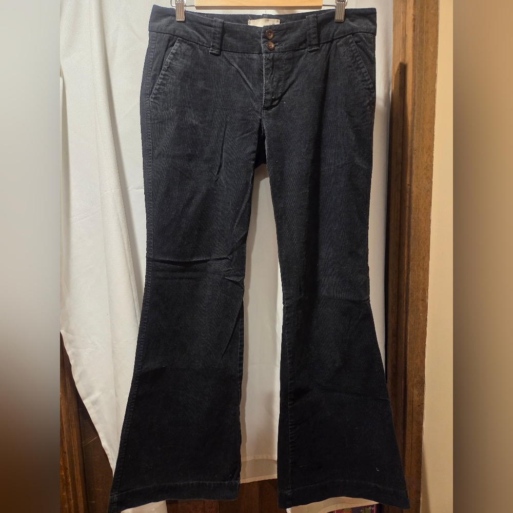 Womens Old Navy Flared Black Corduroys Size 10